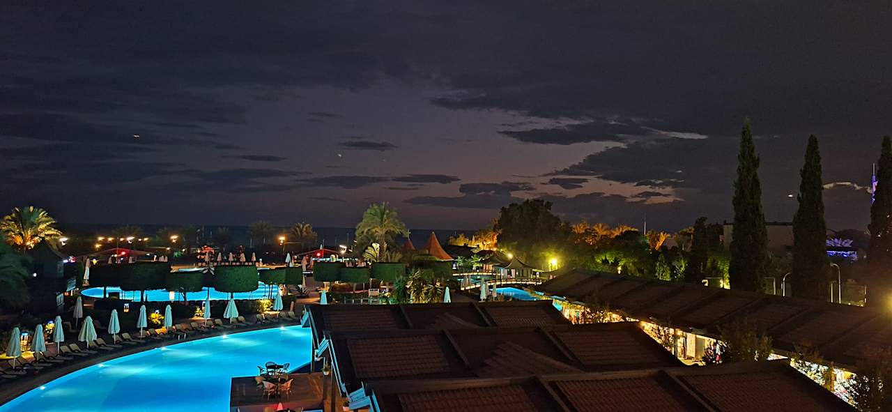 Gastro Limak Lara Deluxe Hotel & Resort