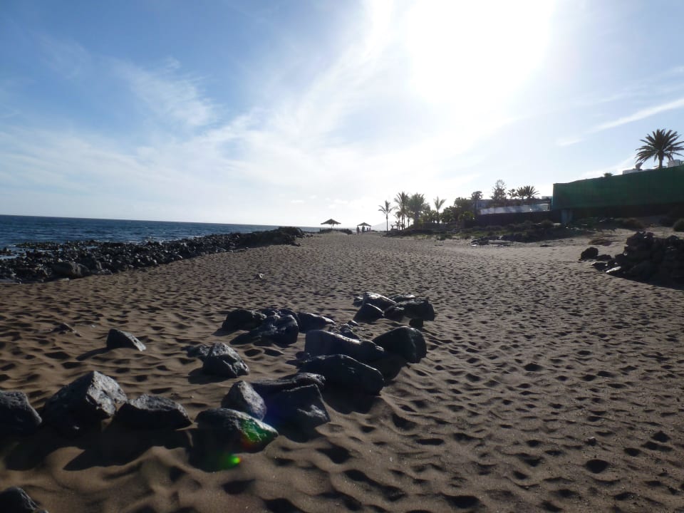 Strand vor dem Hotel, Blick Richtung Puerto del Carmen Hotel Las Costas