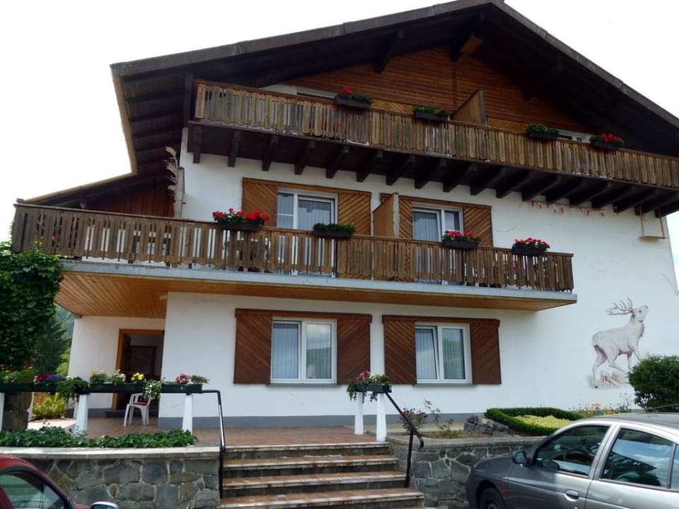 Haus mit Zimmern, getrennt vom Restaurant Waldhotel Dornröschenshöh
