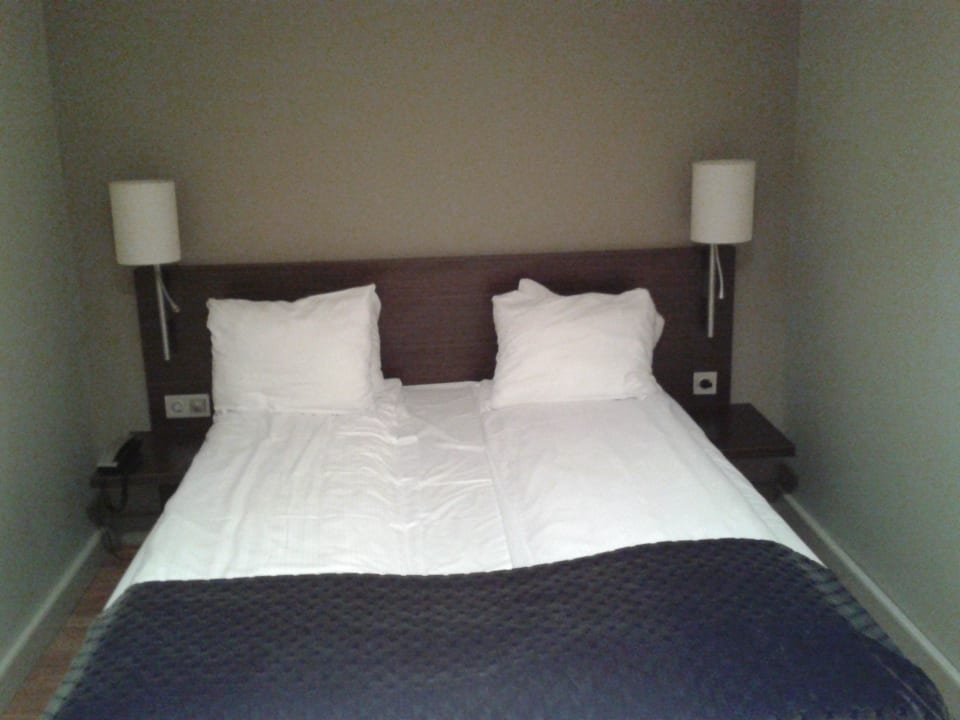 Comfy Nordic bed (no sheets) Thon Hotel Slottsparken