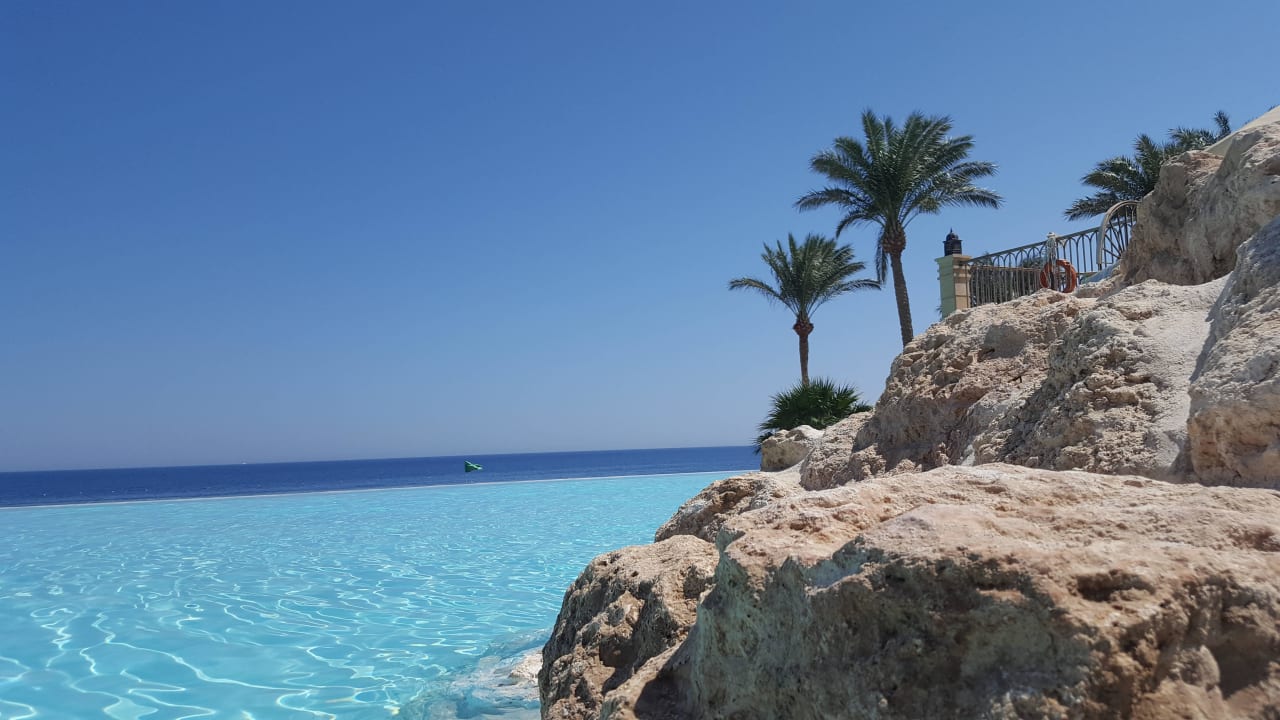 Ausblick vom Infinity Pool Makadi Spa - Adults only