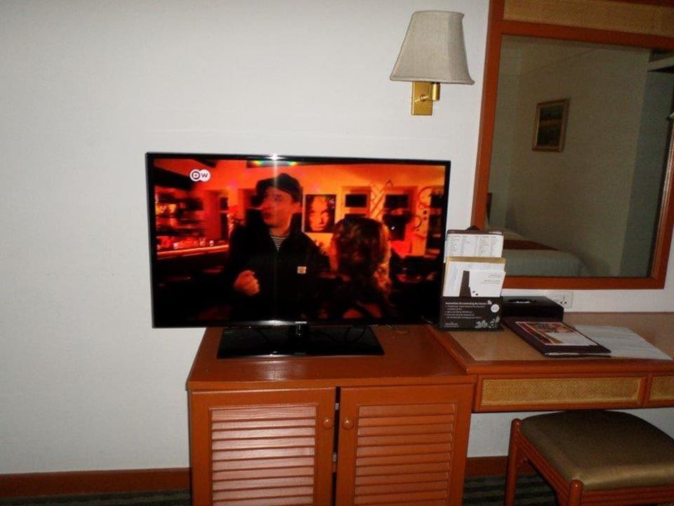 Grosser TV  Hotel The Imperial Mae Ping