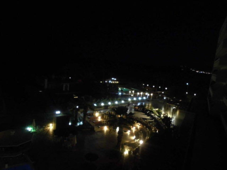 Bei Nacht Olympos Beach Hotel