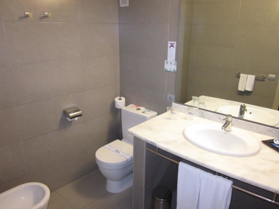 Badezimmer blau punta reina