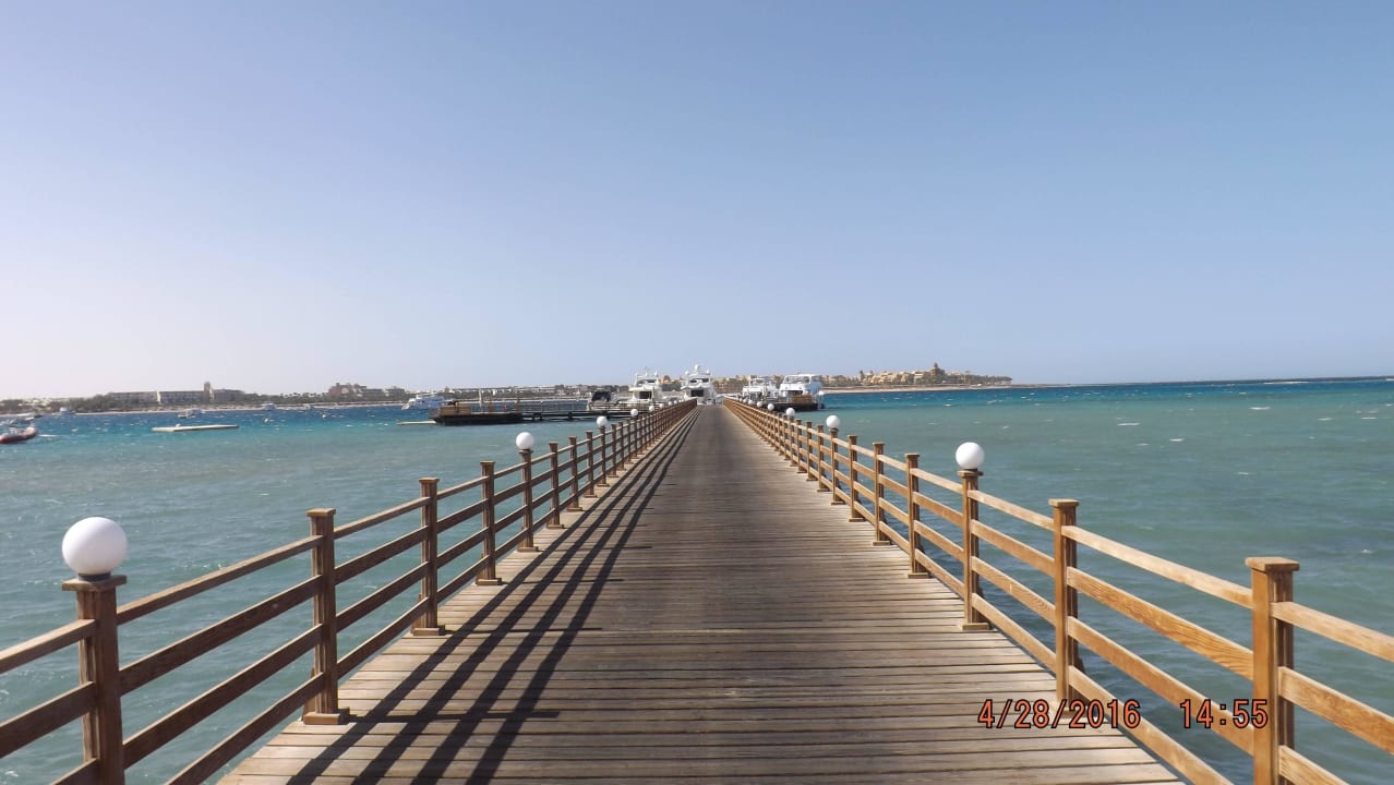 Steg zum Pier Cleopatra Luxury Resort Makadi Bay