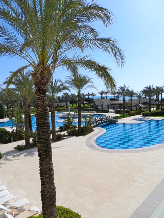 Wunderschöner Pool … aber noch zu kalt Kempinski Hotel The Dome Belek