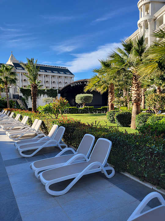 Pool Side Royal Palace Hotel & Spa