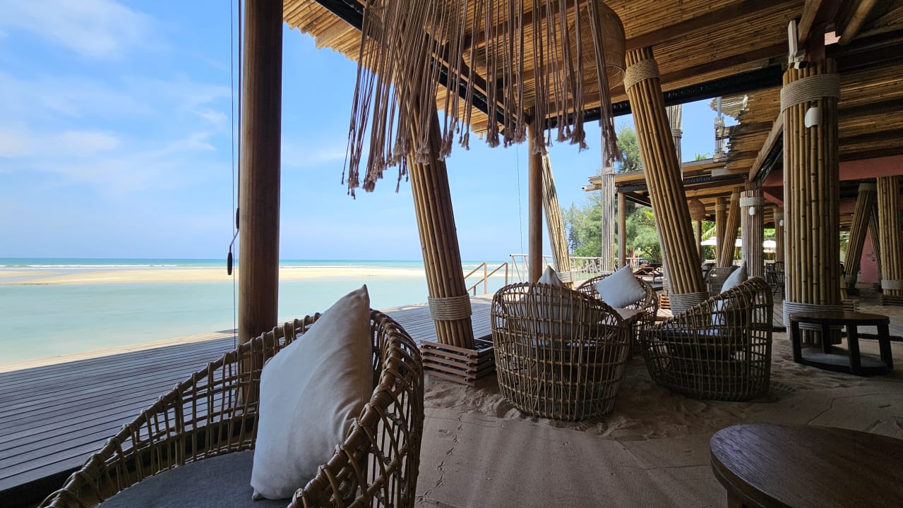 Ausblick Apsara Beachfront Resort & Villa - SHA Extra Plus