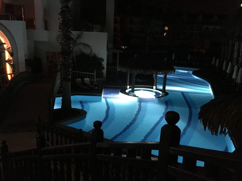 Pool Well Palace Side