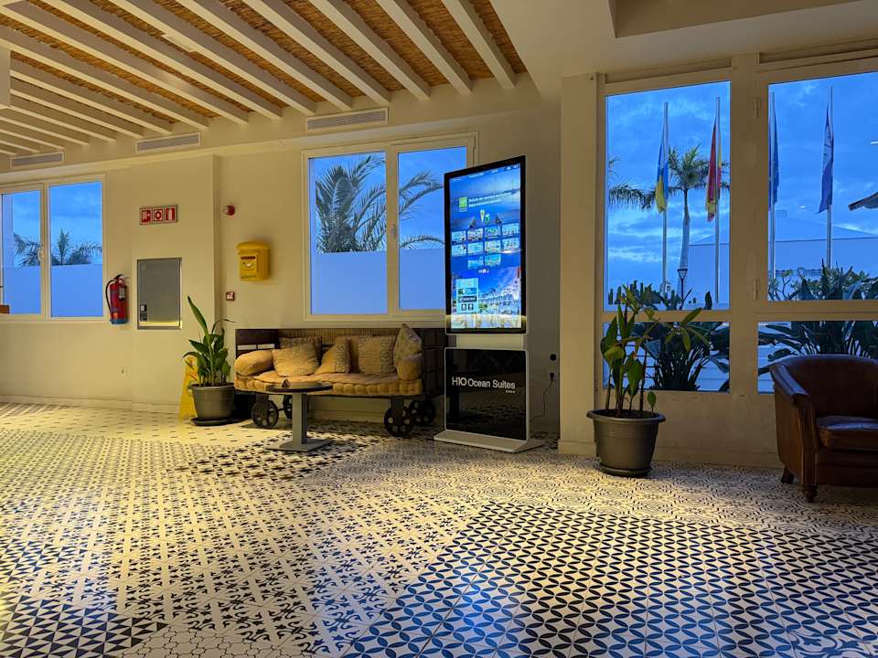 Lobby H10 Ocean Suites