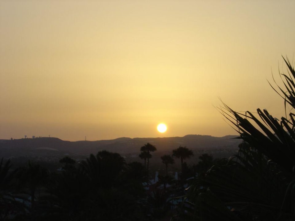 Schöner Sonnenuntergang aus dem 5. Stock (518) Abora Catarina by Lopesan Hotels
