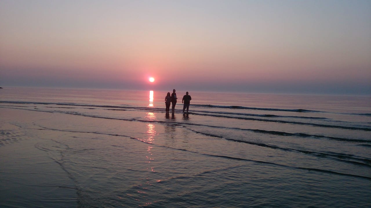 Sonnenaufgang 5:30 Rosapineta Camping Village