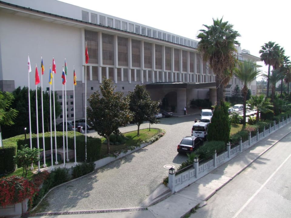  Einfahrt Kilikya Palace Göynük