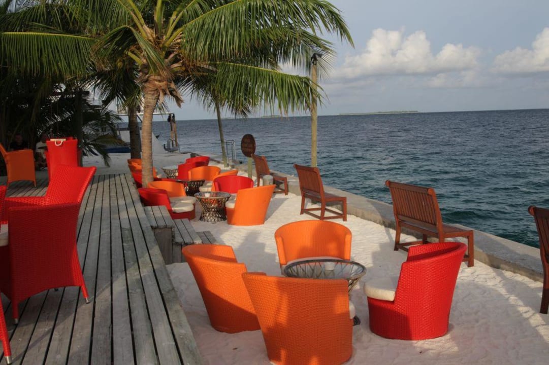 Teahouse Kuredu Island Resort & Spa