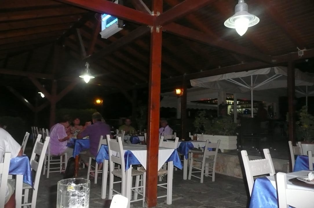 Essbereich draußen Apollo Hotel I & II