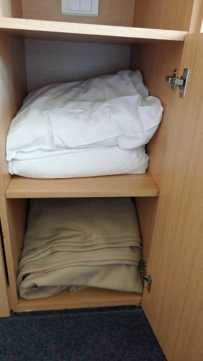 Zusatzkissen und Decken Hotel Perle Des Vosges