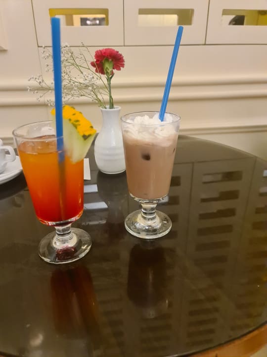 Gastro Saturn Palace Resort Hotel