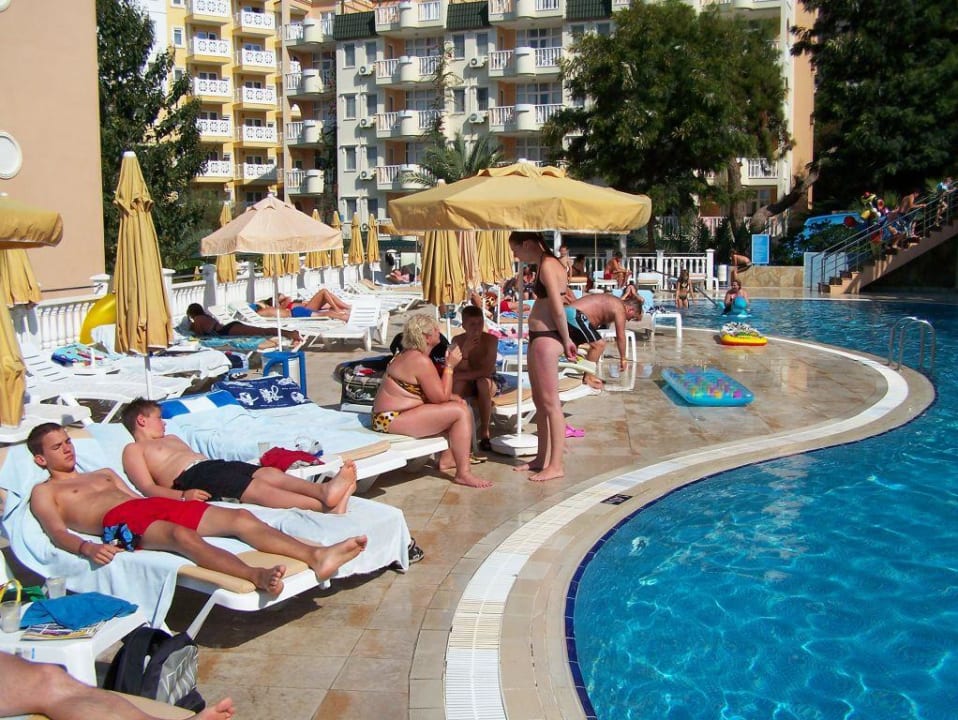 Hauptpool des Hotels Hotel Club Paradiso