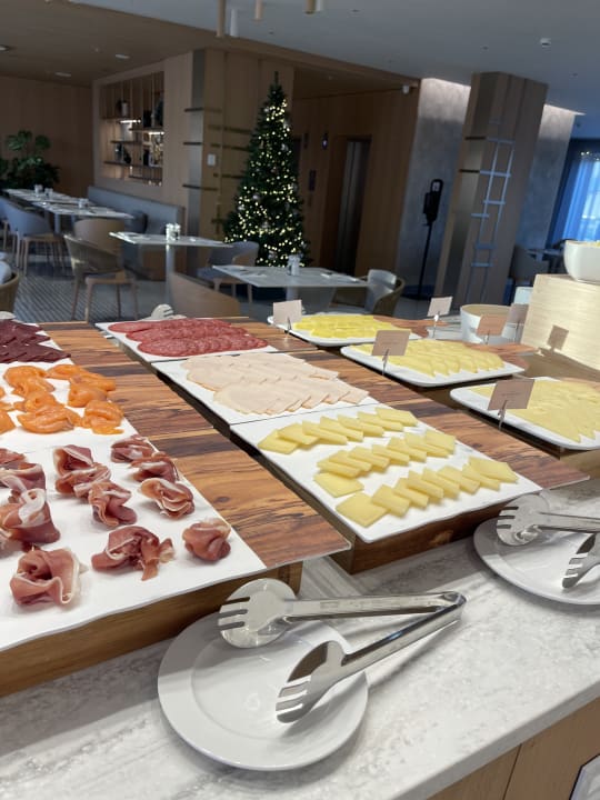 Gastro AC Hotel by Marriott St Julian's