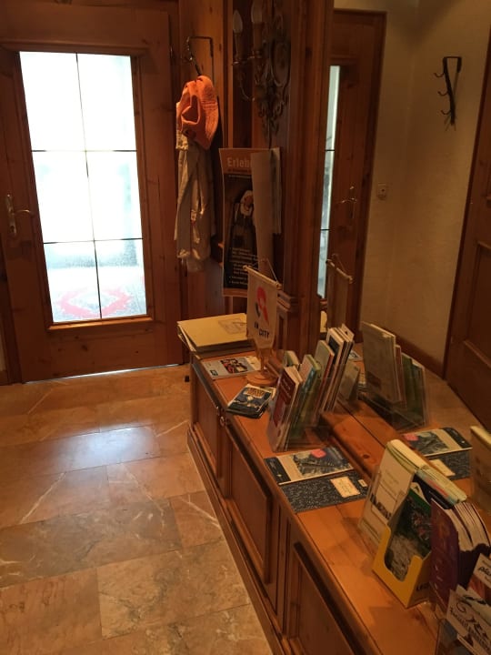 Infomaterial  Alpenhotel Pfaffenwinkel