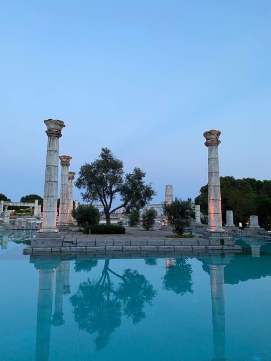 Pool Xanadu Resort Hotel