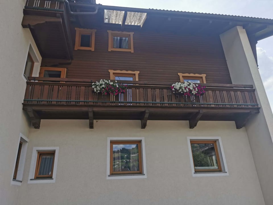 Außenansicht Pension Alpenhof