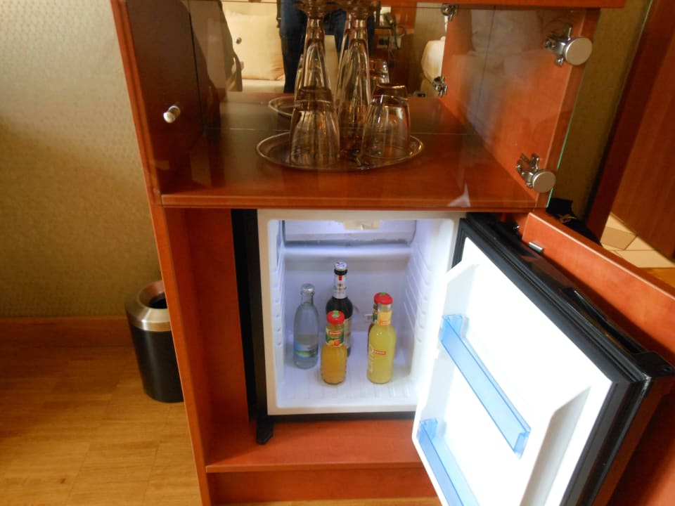 Minibar gefüllt Berghotel Eisenach