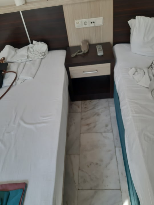 Zimmer Semt Luna Beach Hotel