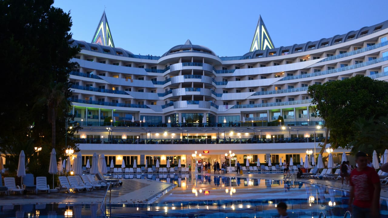 Außenansicht Hotel Botanik Platinum