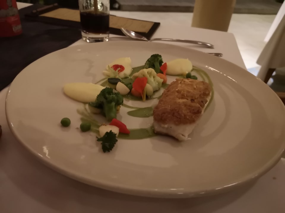 Gastro The Sankara Suites and Villas