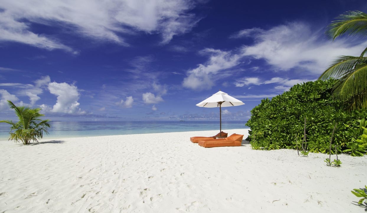 Strand Mirihi Island Resort