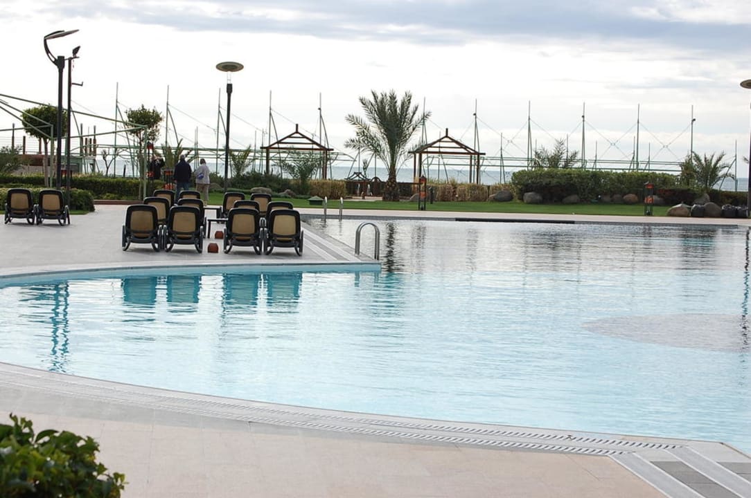 Einer von vielen Pools Limak Lara Deluxe Hotel & Resort