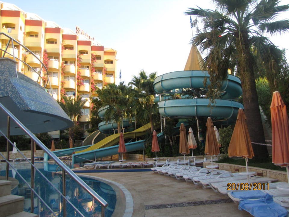 Große Poolanlage mit Animation Saphir Hotel & Villas