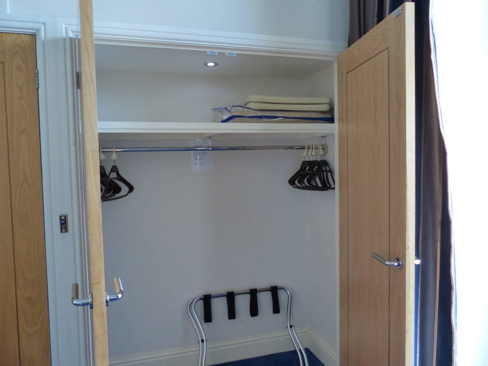 Kleiderschrank Hotel Atlantic Newquay