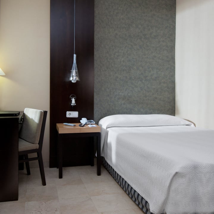 Standard Single NH Sants Barcelona