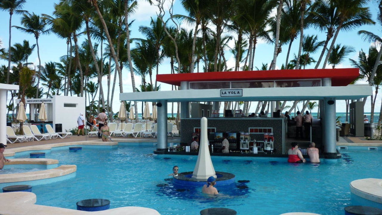 Swimmup Bar Hotel Riu Palace Bavaro