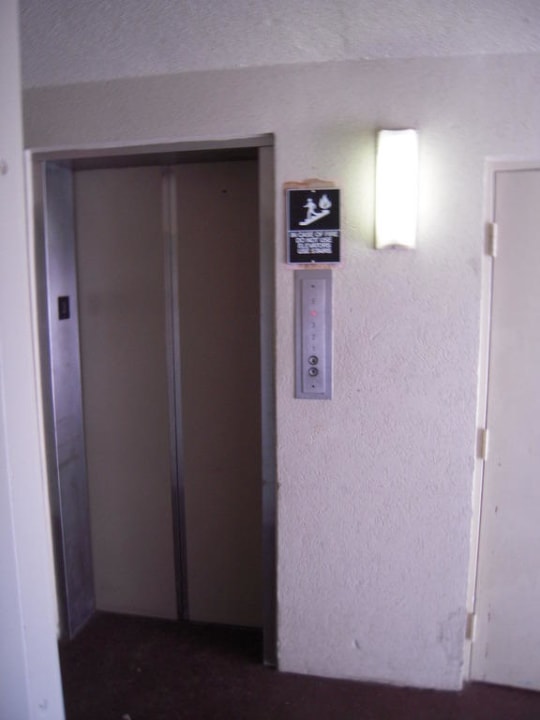 Vom Zimmer nach schräg links Hotel Lauderdale by the Sea