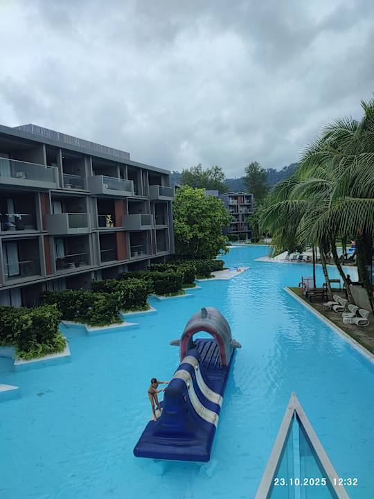Pool La Vela Khao Lak