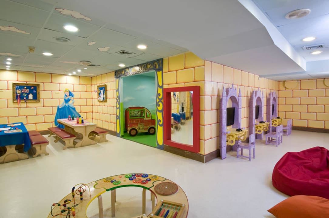 Children club U Splash Resort Hotel