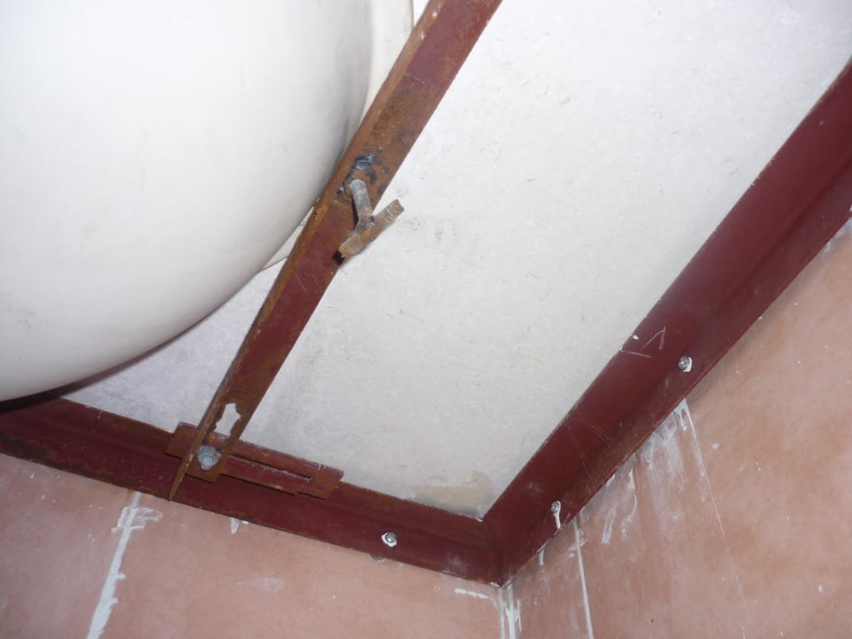 Waschtischunterseite, Rost!  Jaz Makadi Oasis Resort