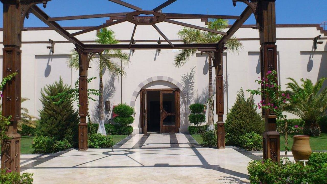 Eingang zum Restaurant Stella Beach Resort & Spa Makadi Bay