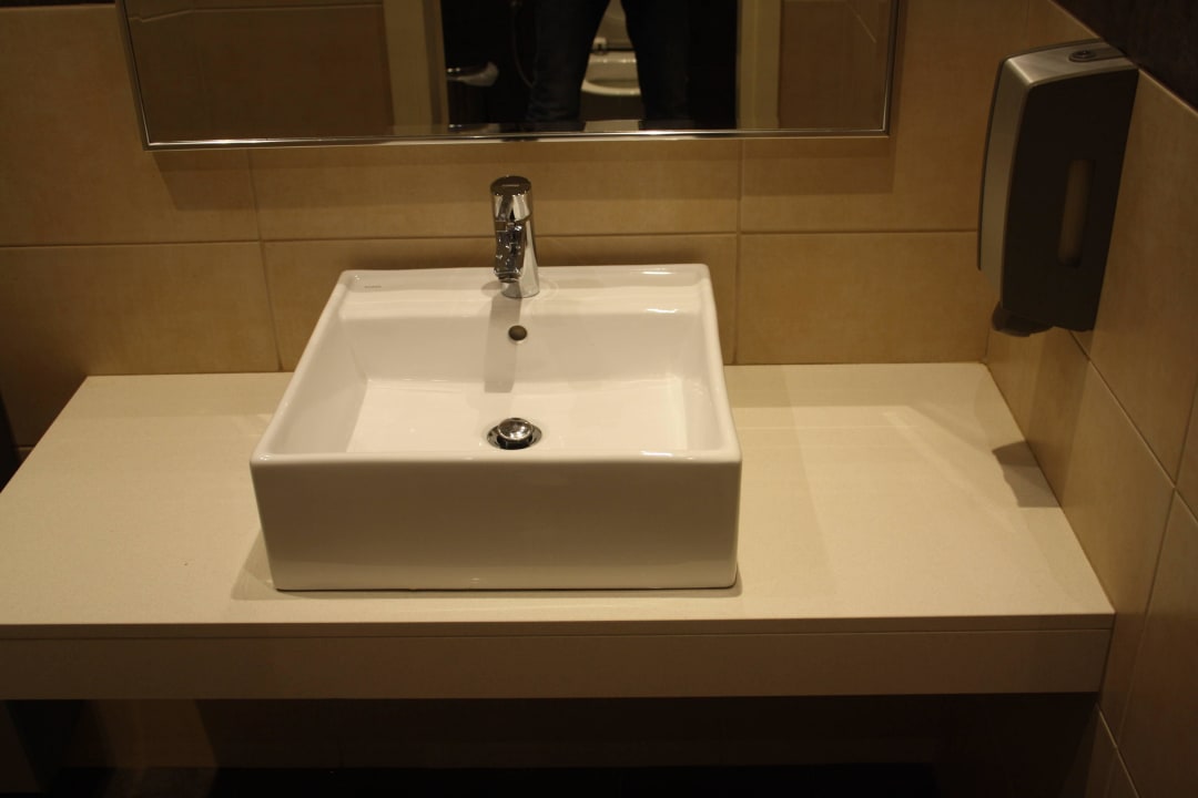 Toiletten Grand Hotel Holiday Resort