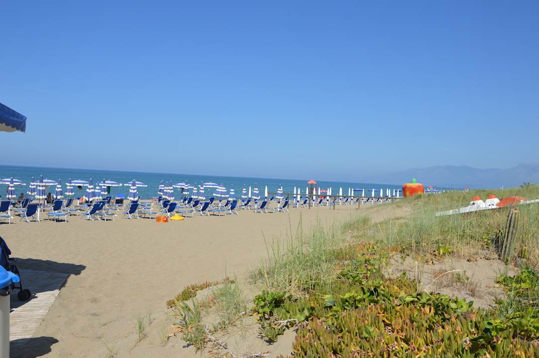 Strand Hotel Marina Club