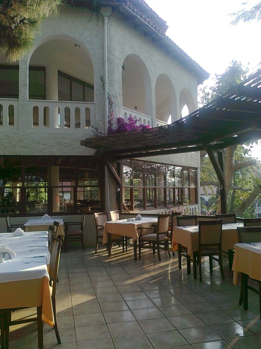 Restaurant - Außenbereich Alara Hotel