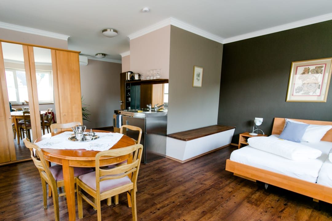 Zimmer Burger's Hotel
