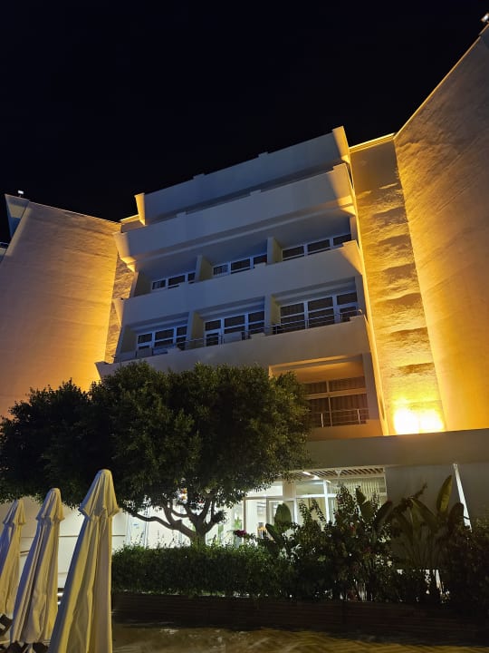 Außenansicht Nerton Hotel - Erwachsenenhotel ab 16 Jahren