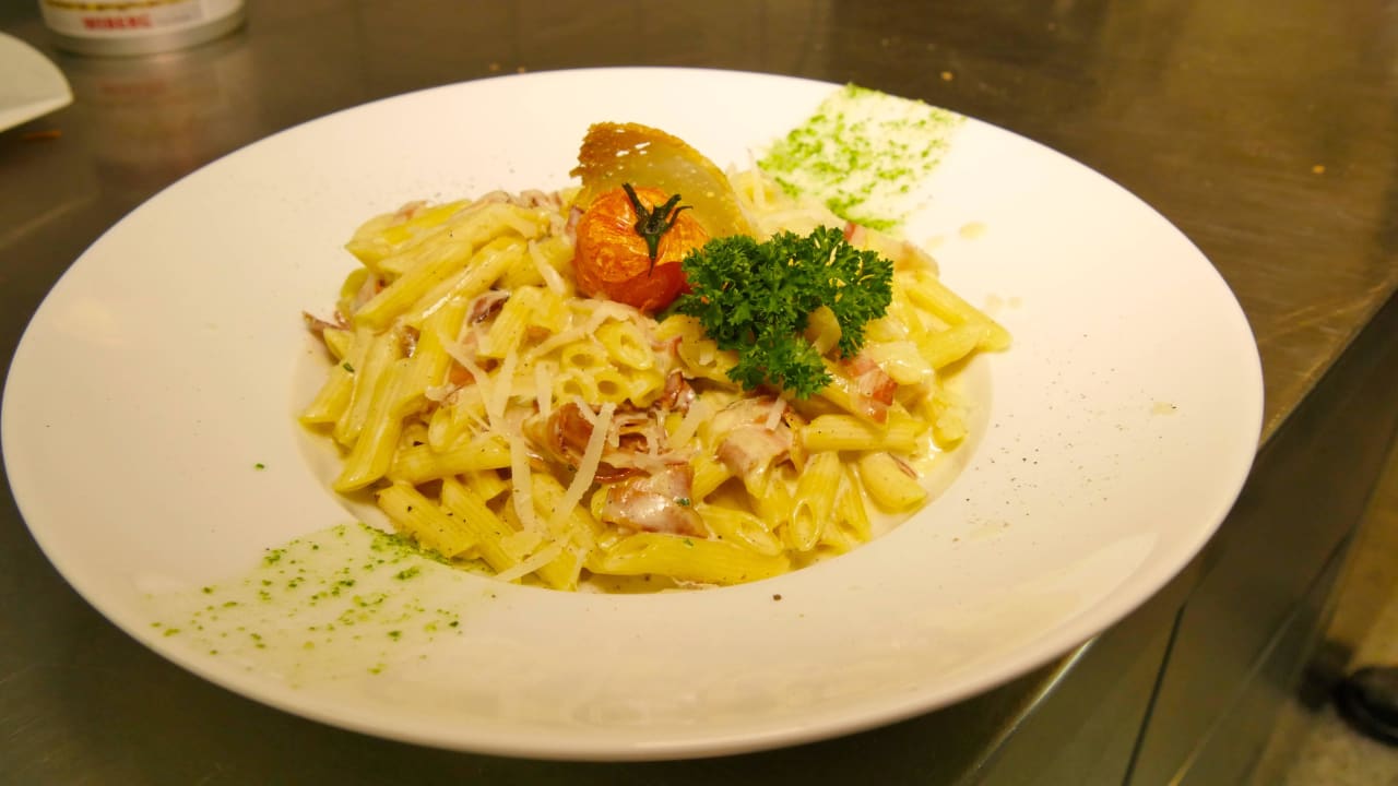 Gaumenfreuden aus unserem Pizz Pub Hotel Kohlerhof