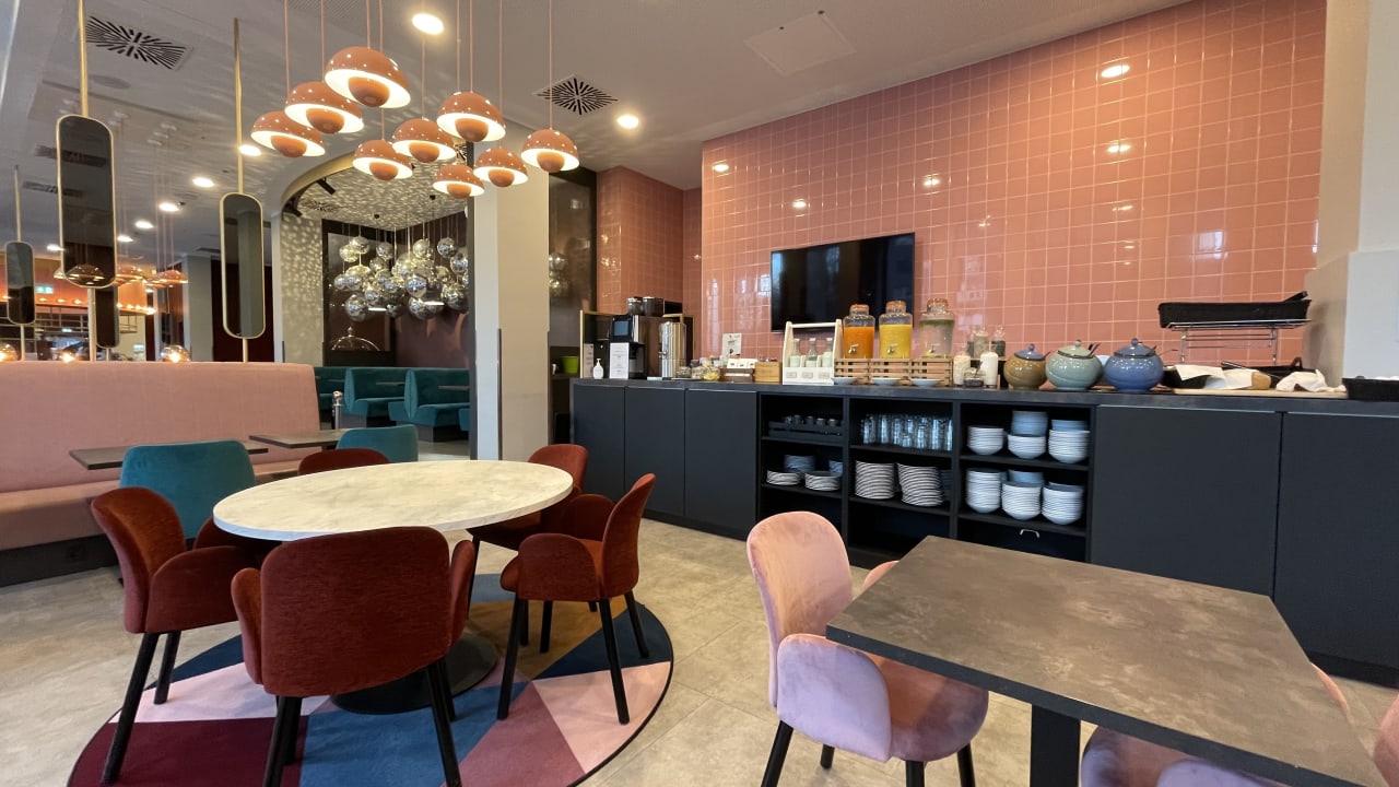 Gastro Holiday Inn - the niu, Loco Munich North