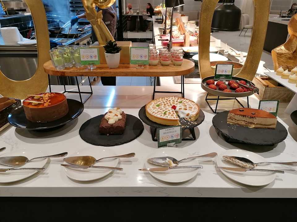 Gastro Cali Resort & Spa by Louis Hotels