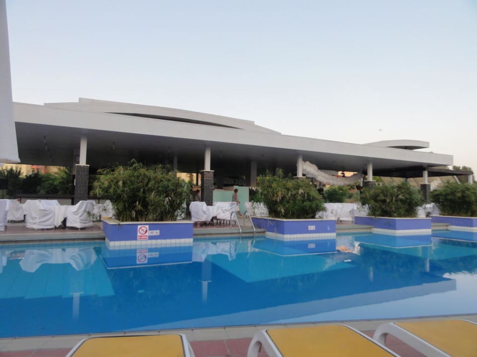 Pool Bar - White Abend TUI BLUE Xanthe